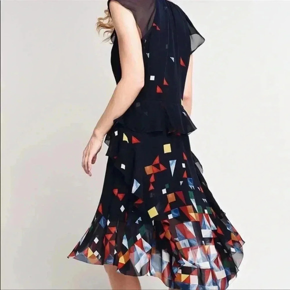 Joie Kiersten Printed Silk‎ Ruffle Dress-Size 4 - Picture 4 of 13